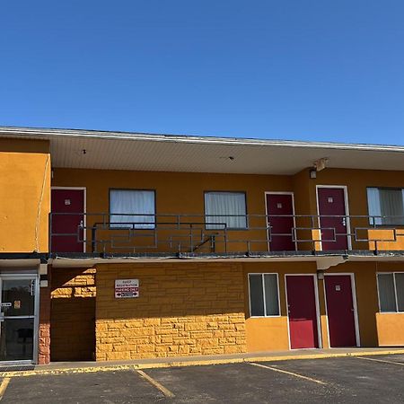 Economy Inn & Suites 哈里斯堡 外观 照片